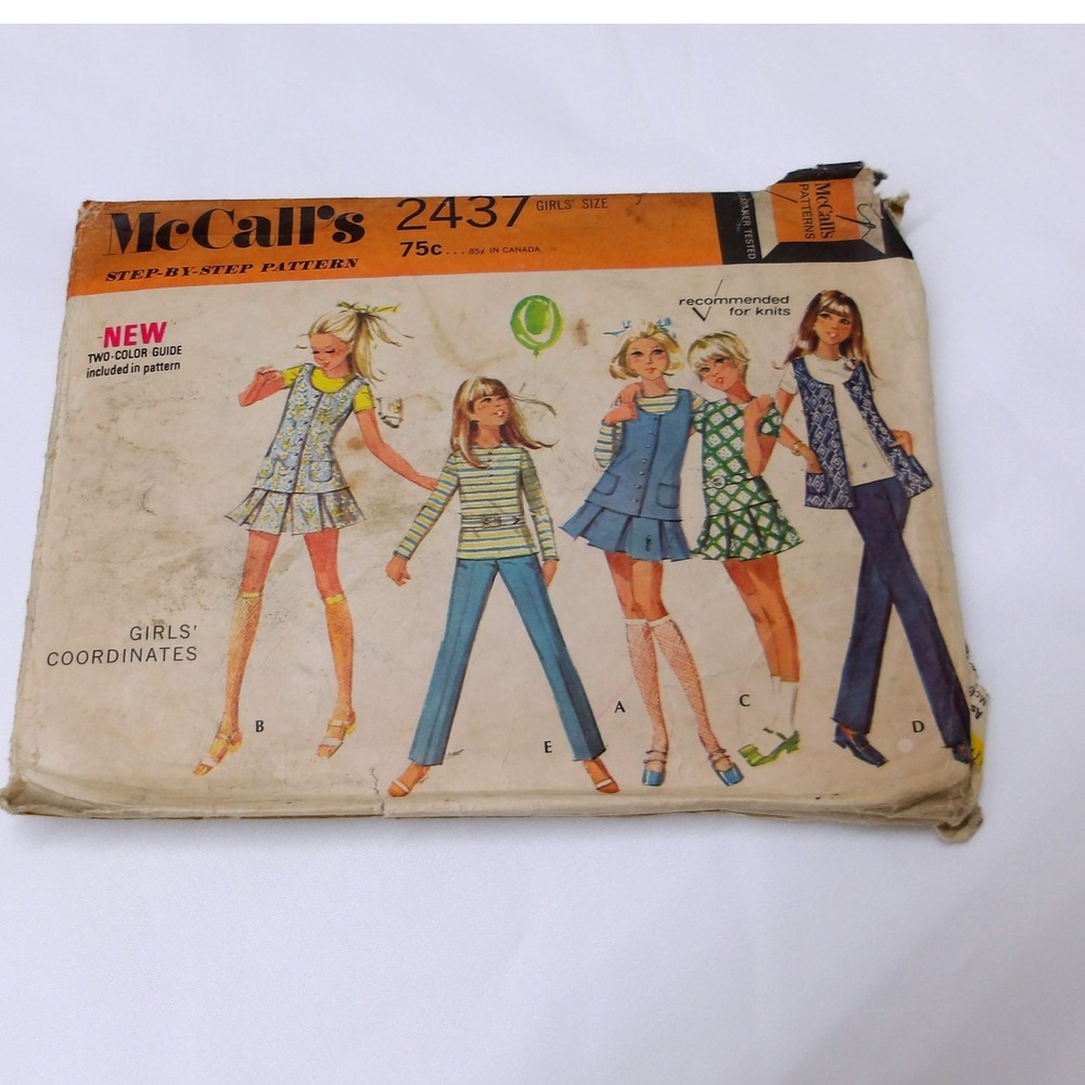 McCall's 2437 Girls' Coordinates Sewing Pattern Vintage 1970s / #6352